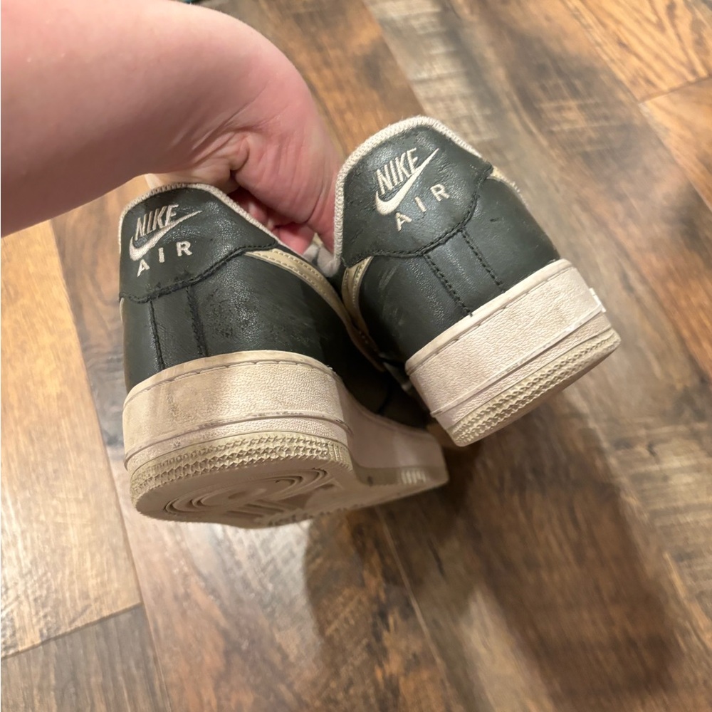 Dark Green Women’s Air Force One’s - Picture 3 of 4